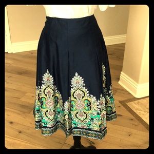 Super cute midi skirt